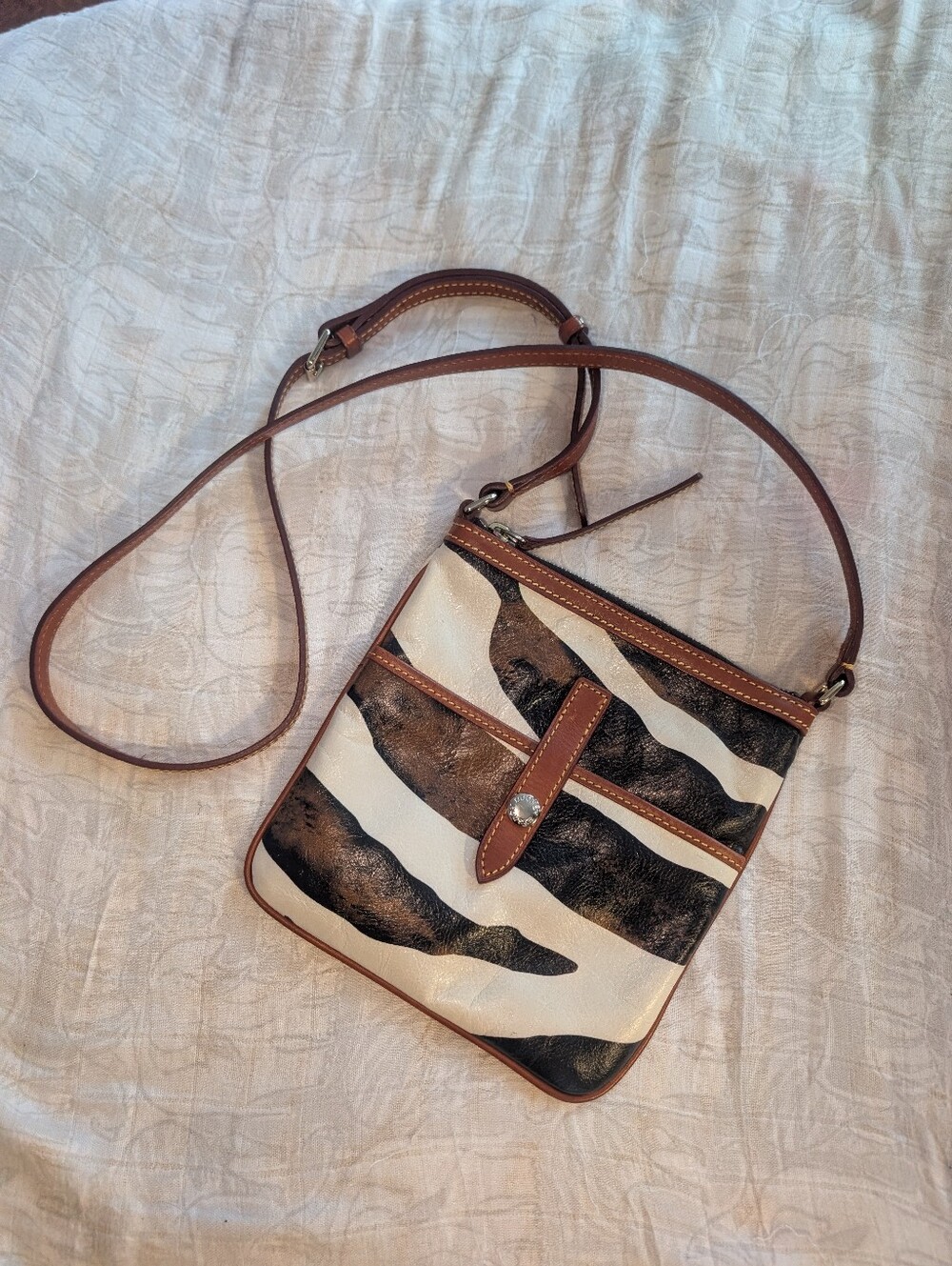 Vintage Dooney & Bourke Zebra Print Leather Crossbody Bag Purse Red Brown